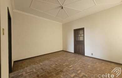 Imagem: O apartamento possui 4 Dormitórios, 1 Banheiro, 120m² de Área