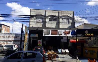 Imagem: O depósito possui 3 Vagas na garagem e 418m² de Área e está