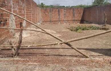 Imagem: O terreno está localizado em Boa Esperança, Abreu e Lima à