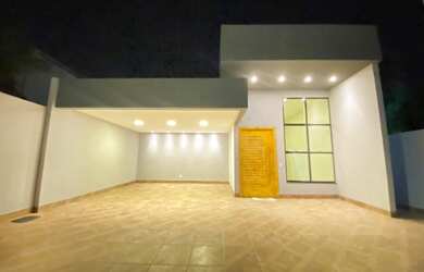 Imagem: A casa em condomínio possui 4 Dormitórios, 5 Banheiros, 3