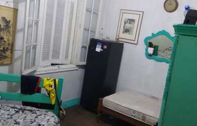 Imagem: O quarto possui Guarda roupa e está localizado em Bela Vista