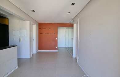 Imagem: O apartamento possui 1 Dormitório, 2 Banheiros, 1 Vaga na garagem