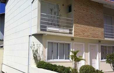 Imagem: A casa em condomínio possui 2 Dormitórios, 3 Banheiros, 2