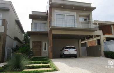 Imagem: A casa em condomínio possui 5 Dormitórios, 5 Banheiros, 4