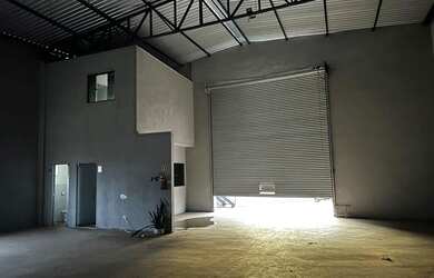 Imagem: Alugo galpão