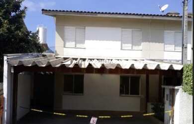 Imagem: A casa em condomínio possui 3 Dormitórios, 2 Banheiros, 2