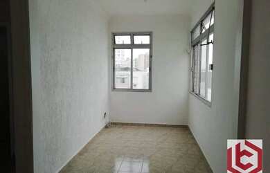 Imagem: O apartamento possui 2 Dormitórios, 2 Banheiros, 2 Vagas na