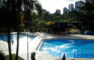 Imagem: O apartamento possui 4 Dormitórios, 3 Banheiros, 2 Vagas na