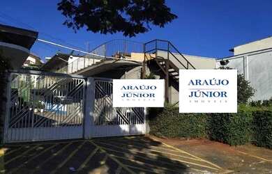 Imagem: O depósito à venda possui 5 Vagas na garagem e 753m² de Área