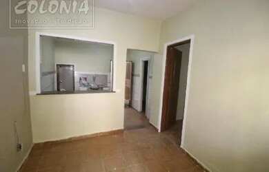 Imagem: A casa possui 2 Dormitórios, 1 Banheiro, 1 Vaga na garagem