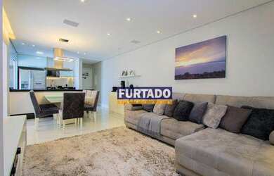 Imagem: O apartamento possui 3 Dormitórios, 2 Banheiros, 2 Vagas na