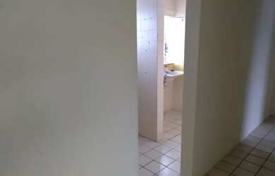 Imagem: O apartamento possui 2 Dormitórios, 1 Banheiro, 80m² de Área