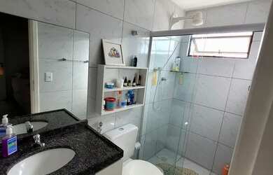 Imagem: O apartamento possui 2 Dormitórios, 2 Banheiros, 1 Vaga na