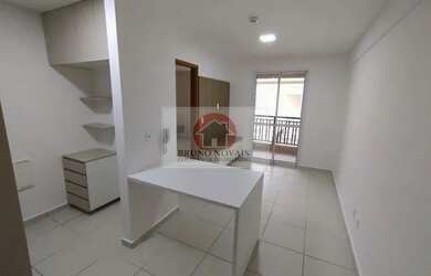 Imagem: O apartamento possui 1 Dormitório, 1 Banheiro, 1 Vaga na garagem