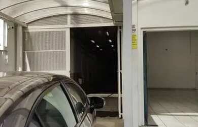 Imagem: O depósito possui 3 Vagas na garagem, 1.400m² de Área e