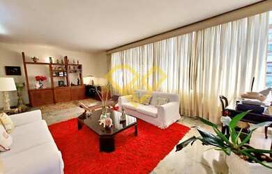 Imagem: O apartamento possui 4 Dormitórios, 3 Banheiros, 2 Vagas na