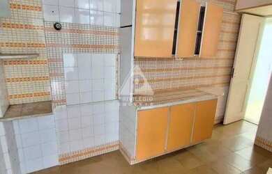 Imagem: O apartamento possui 2 Dormitórios, 2 Banheiros, 80m² de Área