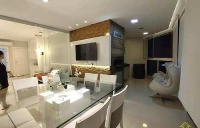 Imagem: O apartamento possui 4 Dormitórios, 4 Banheiros, 1 Vaga na