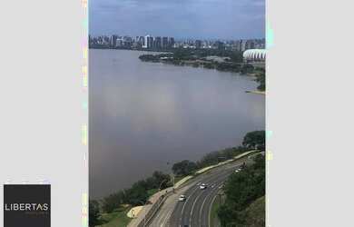 Imagem: O depósito possui 1 Vaga na garagem, 37m² de Área e está