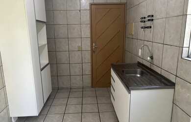 Imagem 2: Alugo Colinas do Sol. Piscina, Churrasqueira, 80m² de Áreae1 Vaga na...