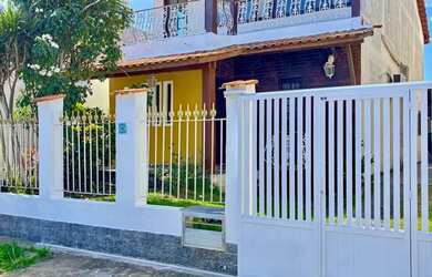 Imagem: A casa em condomínio possui 5 Dormitórios, 3 Banheiros, 5