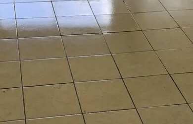 Imagem: A kitnet possui 1 Dormitório, 1 Banheiro, 1 Vaga na garagem