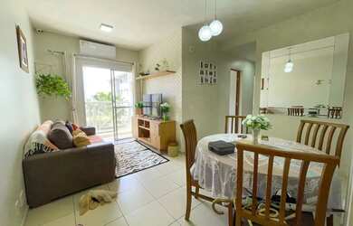 Imagem: O apartamento possui 3 Dormitórios, 1 Banheiro, 1 Vaga na garagem