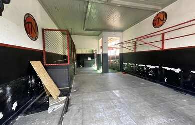 Imagem: O depósito possui 362m² de Área e está localizado em Riachuelo