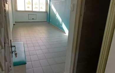 Imagem: O depósito possui 30m² de Área e está localizado em Méier