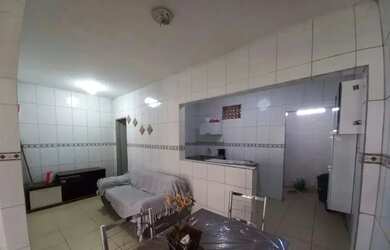 Imagem: A casa à venda possui 3 Dormitórios, 2 Banheiros e 114m²