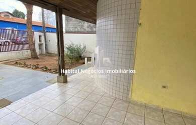 Imagem: O depósito possui 4 Vagas na garagem, 180m² de Área e está