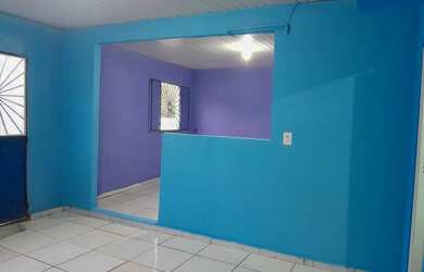 Imagem: A casa possui 2 Dormitórios, 1 Banheiro e está localizado