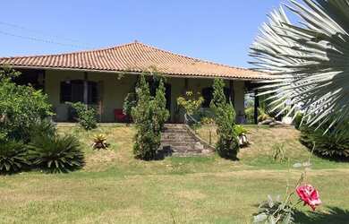 Imagem 2: sitio em marica. Piscina, Churrasqueira, VarandaeGuarda roupa