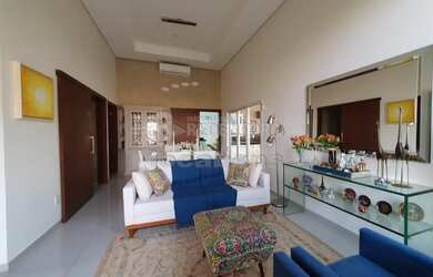 Imagem: A casa em condomínio possui 3 Dormitórios, 5 Banheiros, 2