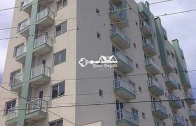 Imagem: O apartamento possui 1 Dormitório, 1 Banheiro, 1 Vaga na garagem