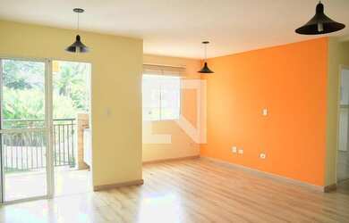 Imagem: O apartamento possui 2 Dormitórios, 2 Banheiros, 2 Vagas na