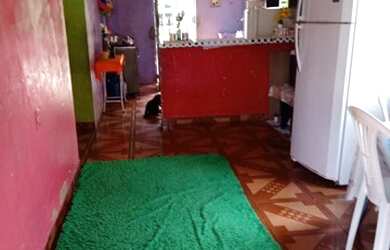 Imagem 4: Vende-se uma casa. 12m² de Área, 1 Banheiroe2 Dormitórios