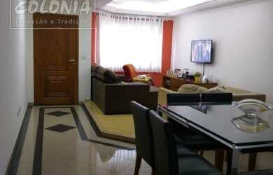 Imagem: A casa possui 3 Dormitórios, 4 Banheiros, 3 Vagas na garagem