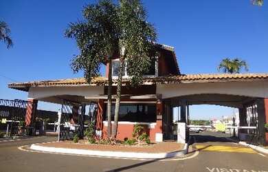 Imagem: A casa em condomínio possui 3 Dormitórios, 5 Banheiros, 4