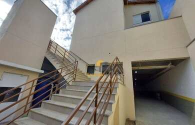 Imagem: A casa em condomínio possui 2 Dormitórios, 2 Banheiros, 1