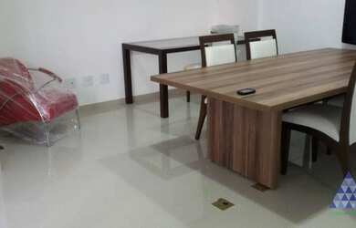 Imagem: O depósito possui 1 Vaga na garagem, 33m² de Área e está