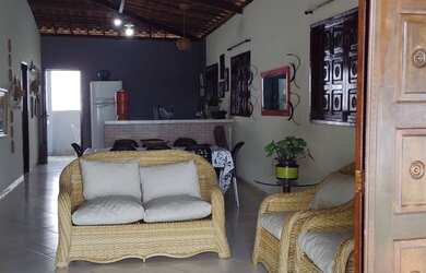 Imagem 1: Alugo chácara em Aldeia km 09 por R$3000,00 tudo incluso e mobiliada.