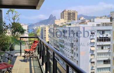 Imagem 2: Apartamento avarandado com vista das praias de Ipanema e Copacabana