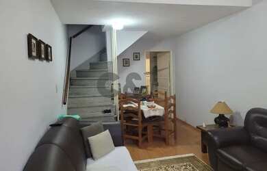 Imagem: A casa possui 2 Dormitórios, 2 Banheiros, 1 Vaga na garagem