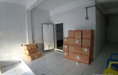 Imagem: O depósito possui 1 Vaga na garagem, 72m² de Área e está