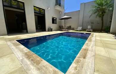 Imagem: A casa em condomínio possui 4 Dormitórios, 5 Banheiros, 5