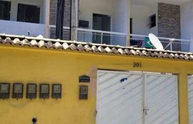 Imagem: A casa possui 2 Dormitórios, 3 Banheiros, 1 Vaga na garagem