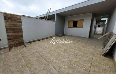 Imagem: A casa possui 2 Dormitórios, 1 Banheiro, 2 Vagas na garagem