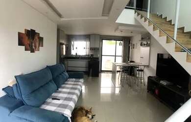 Imagem: A casa em condomínio possui 3 Dormitórios, 3 Banheiros, 2