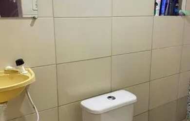 Imagem: A casa possui 2 Dormitórios, 1 Banheiro e está localizado